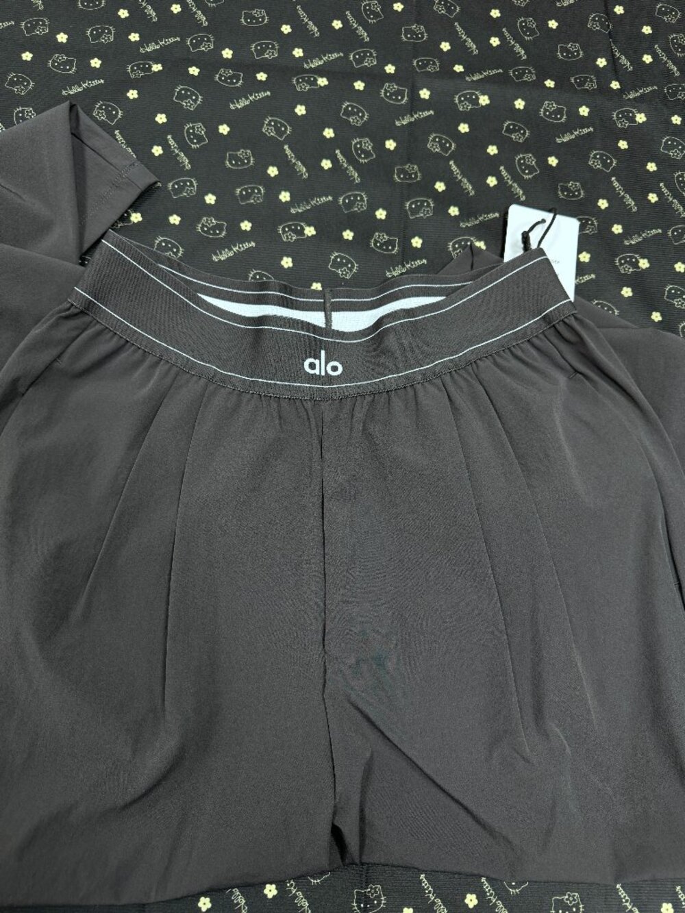 NWT Alo Yoga Suit Up Trouser Anthracite 🖋️ Tailored Wide Leg Pants (Regular) - Picture 8 of 9